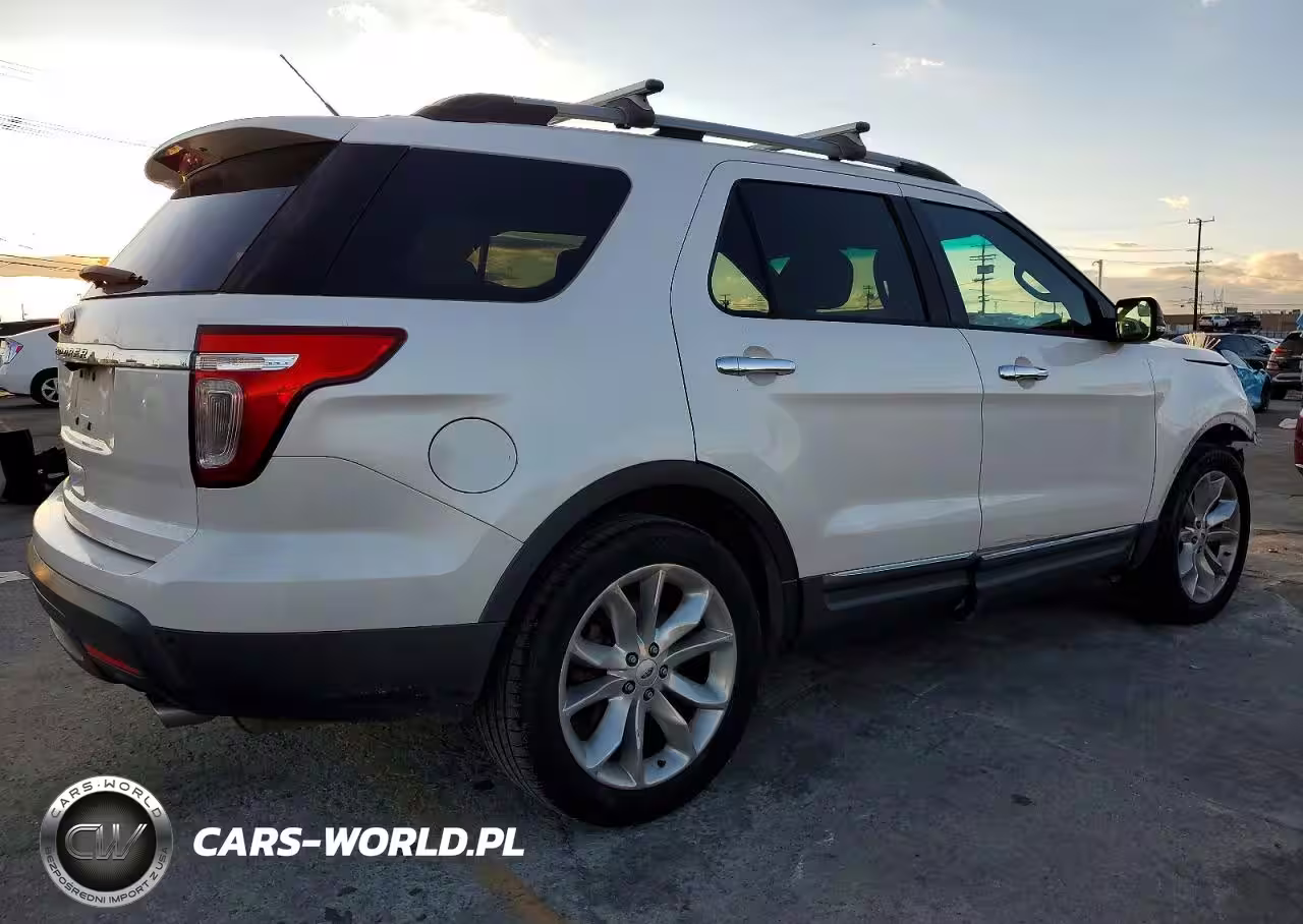 2012 Ford Explorer Xlt VIN:1FMHK7D86CGA25725 - 3