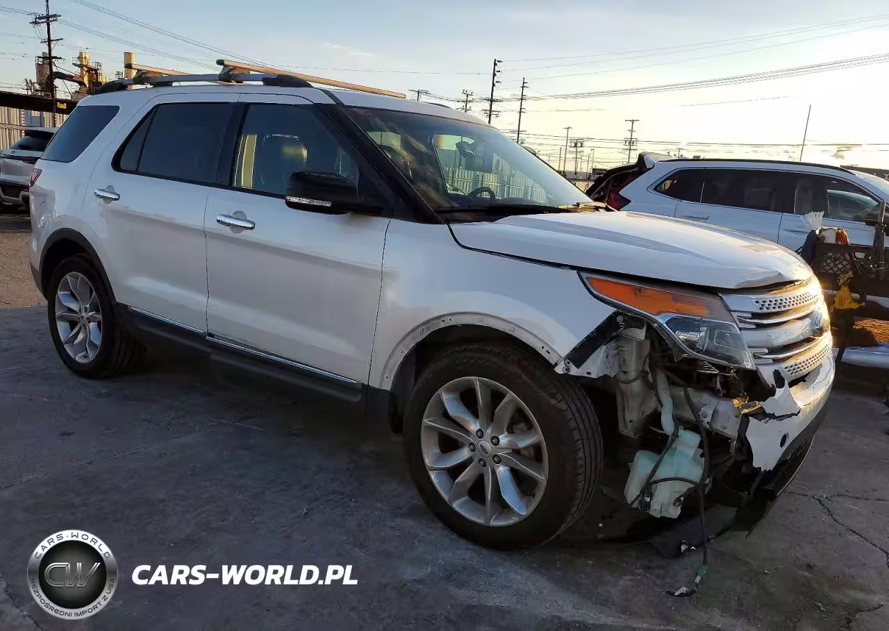 2012 Ford Explorer Xlt VIN:1FMHK7D86CGA25725 - 4