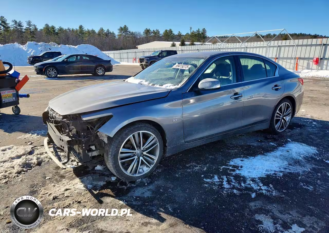 2015 Infiniti Q50 Base