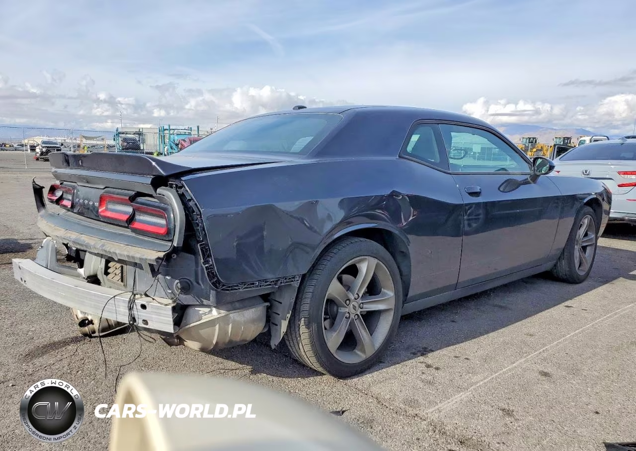 2018 Dodge Challenger Sxt VIN:2C3CDZAGXJH171891 - 3