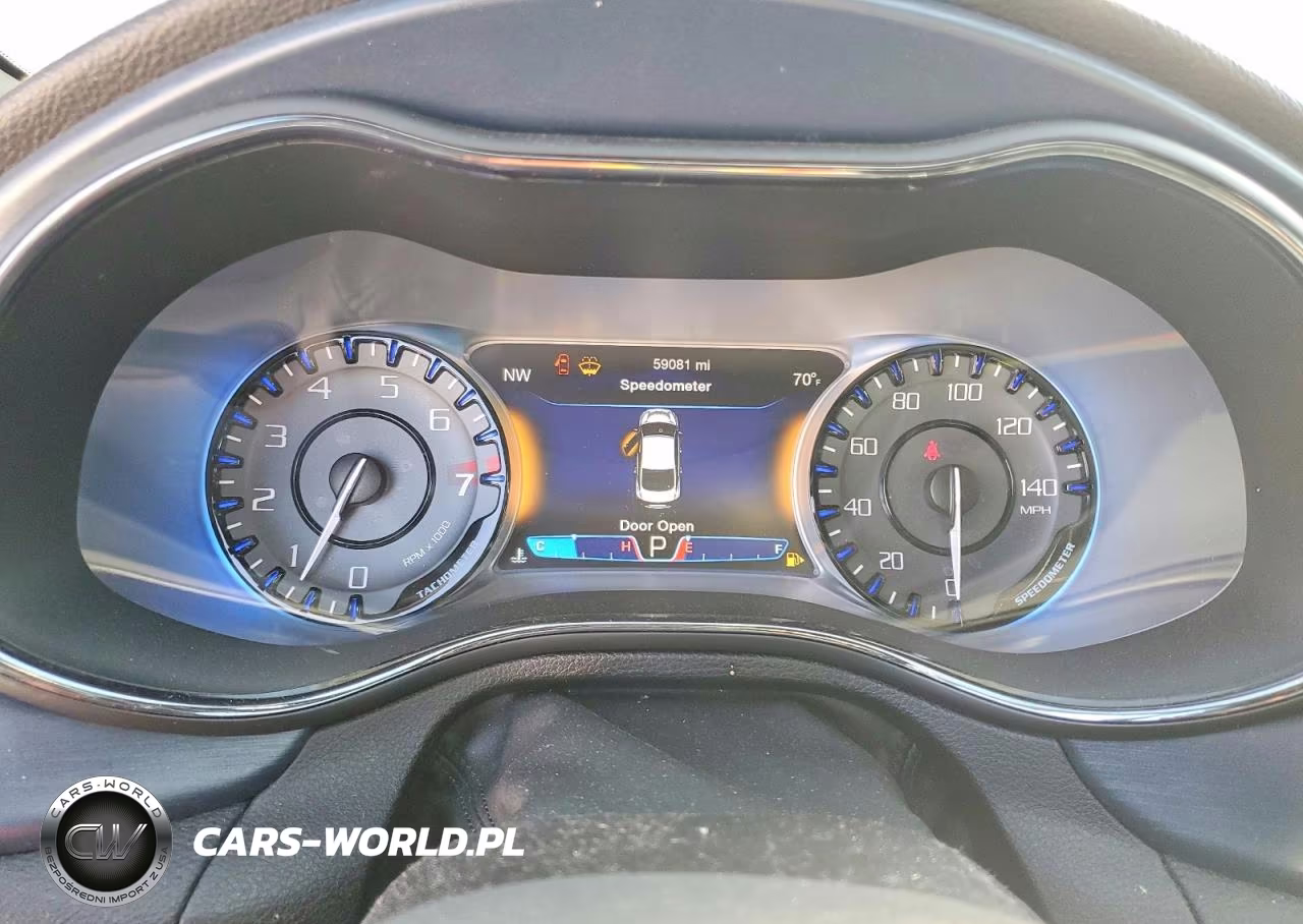 2015 Chrysler 200 S VIN:1C3CCCBG8FN582347 - 9