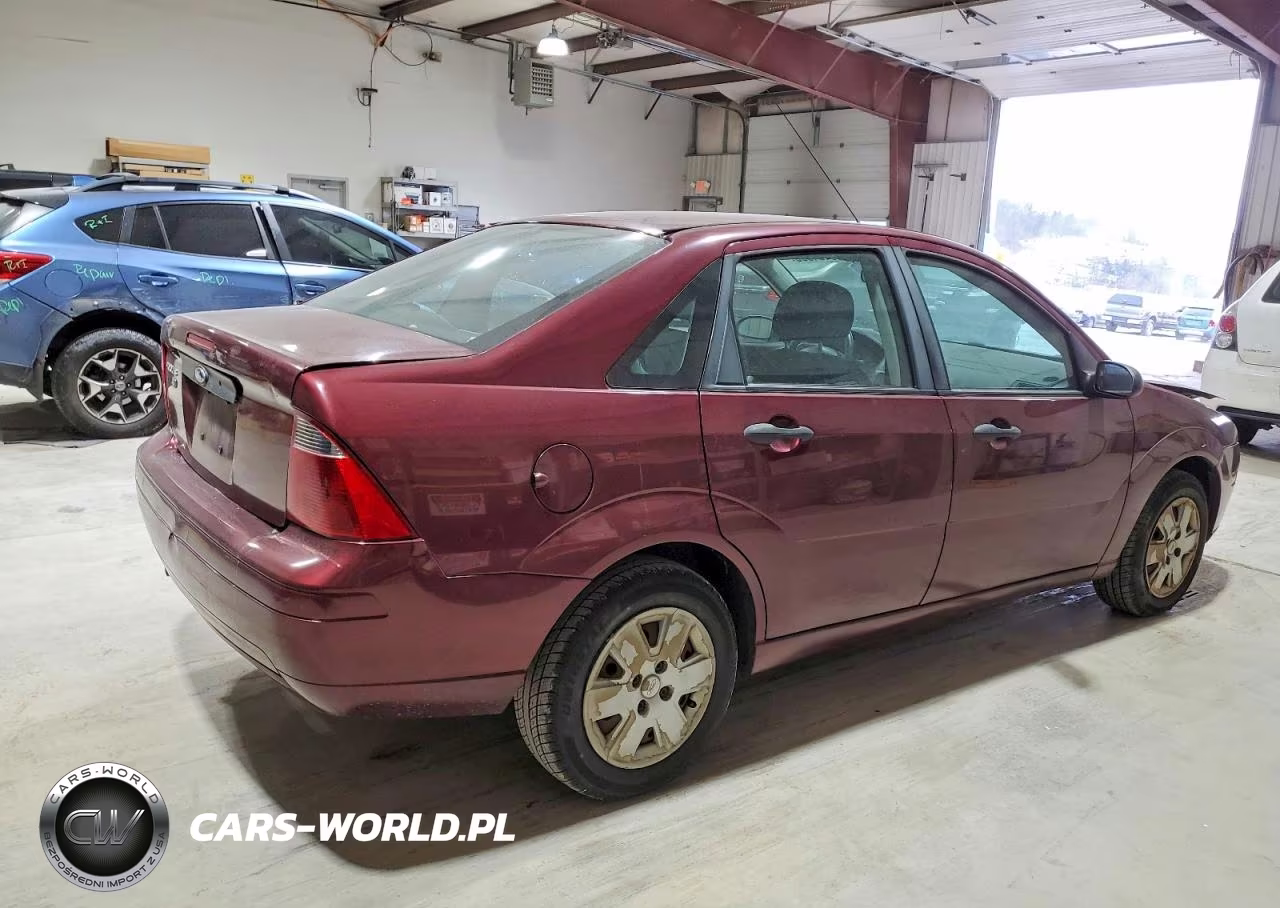 2007 Ford Focus Zx4 VIN:1FAHP34N17W331544 - 3