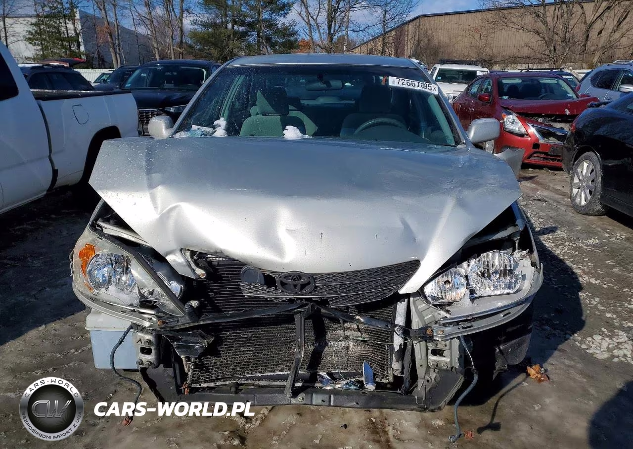 2003 Toyota Camry Le VIN:4T1BE32K93U255264 - 5