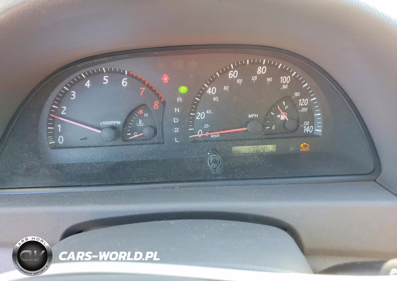 2003 Toyota Camry Le VIN:4T1BE32K93U255264 - 9