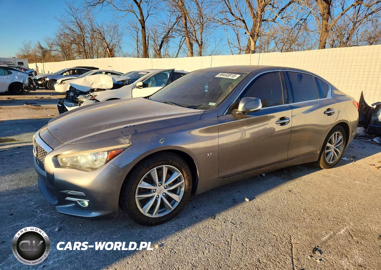 2015 Infiniti Q50 Base