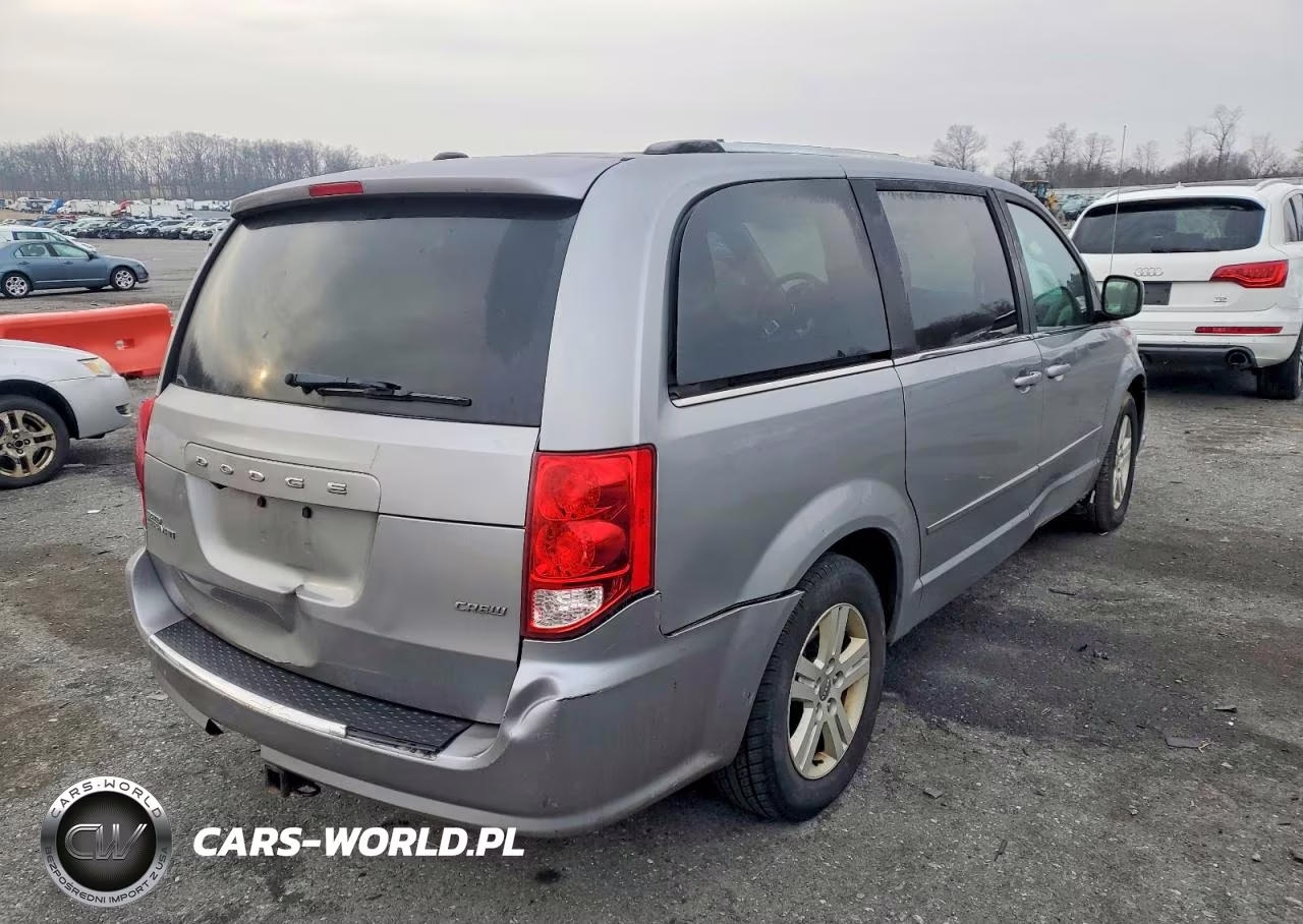 2013 Dodge Grand Caravan Crew VIN:2C4RDGDG9DR622622 - 3