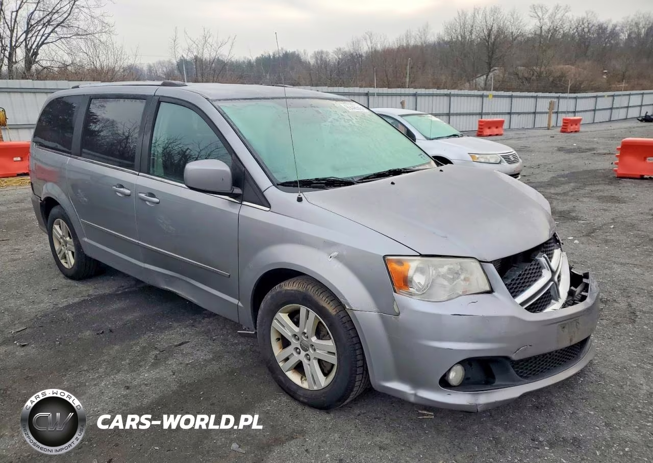 2013 Dodge Grand Caravan Crew VIN:2C4RDGDG9DR622622 - 4