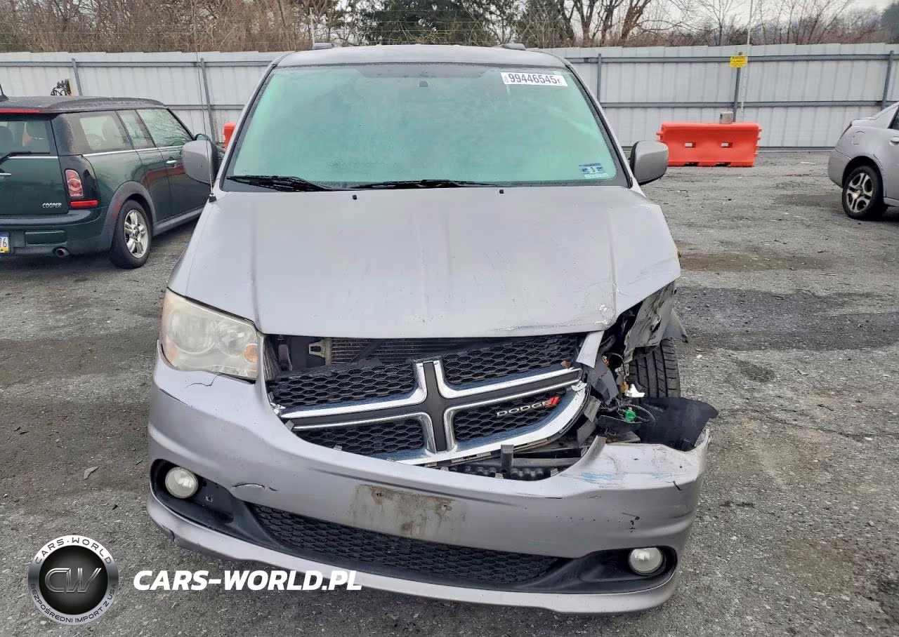 2013 Dodge Grand Caravan Crew VIN:2C4RDGDG9DR622622 - 5
