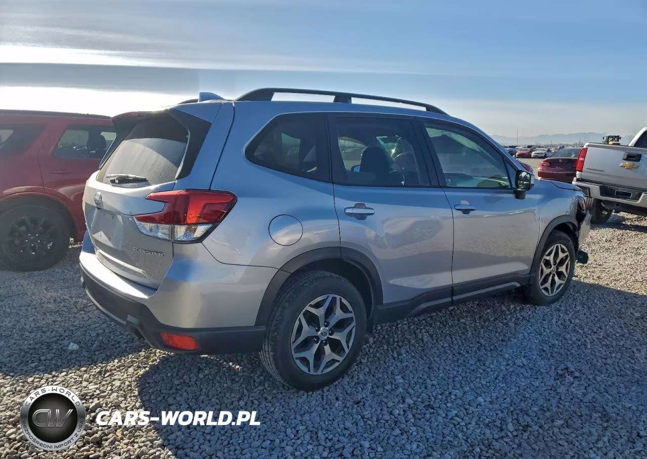 2021 Subaru Forester Premium VIN:JF2SKAJC7MH416332 - 3