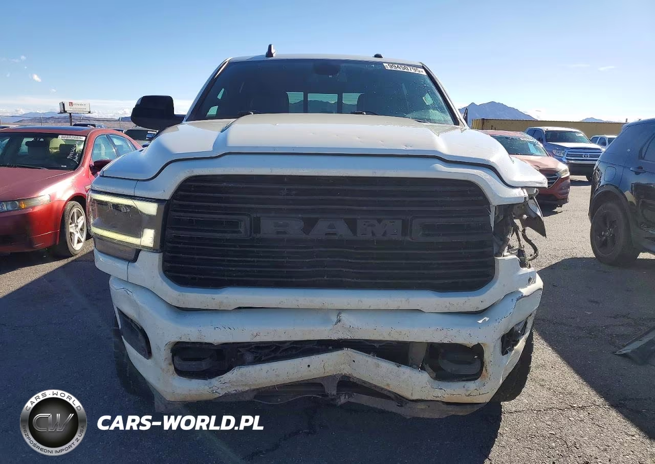 2021 Ram 2500 Laramie VIN:3C6UR5KL6MG555930 - 5