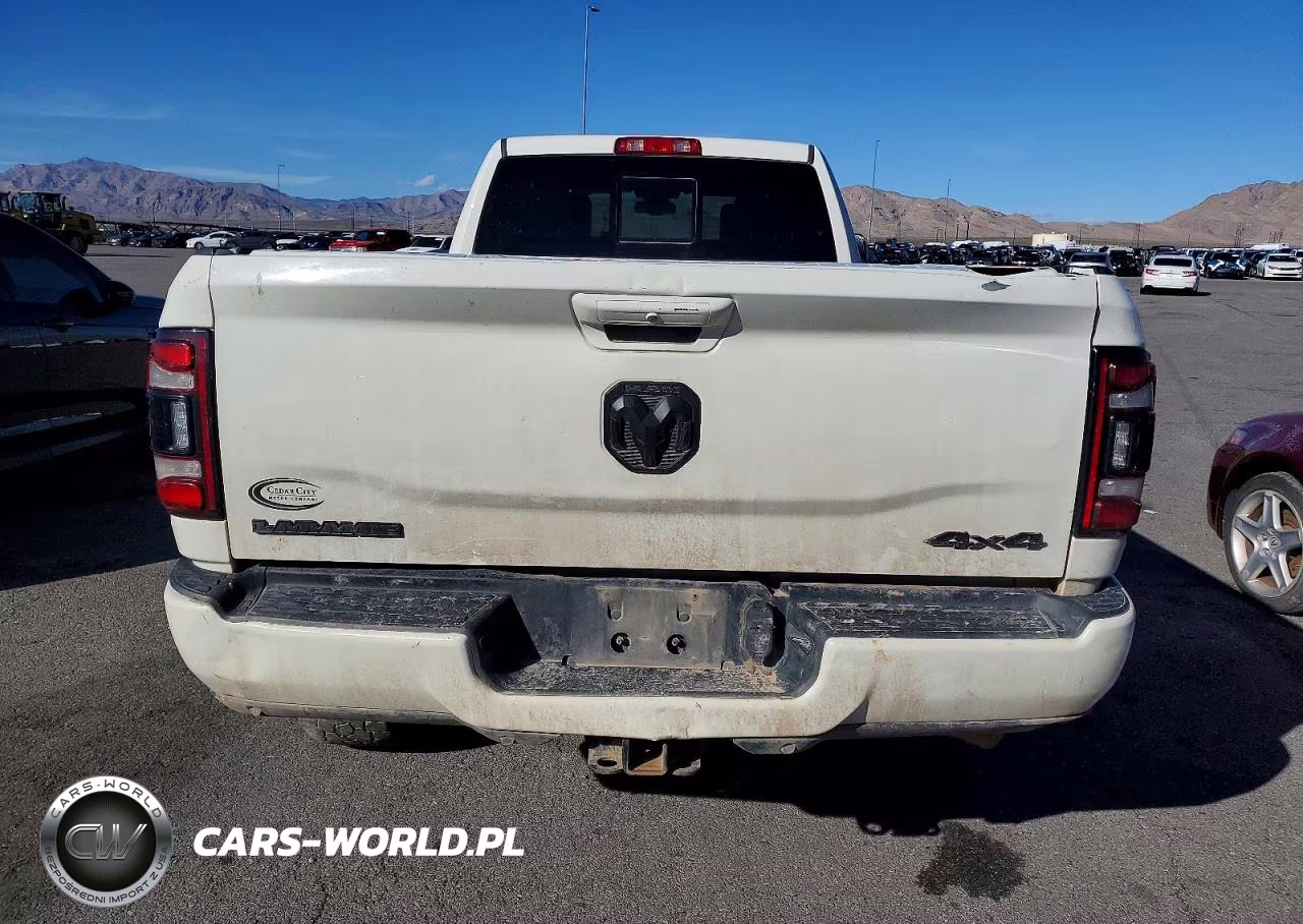 2021 Ram 2500 Laramie VIN:3C6UR5KL6MG555930 - 6