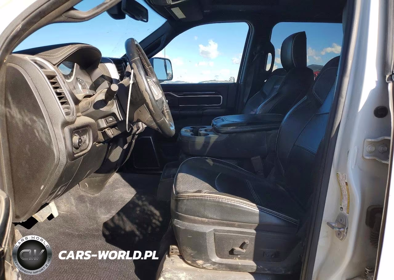 2021 Ram 2500 Laramie VIN:3C6UR5KL6MG555930 - 7