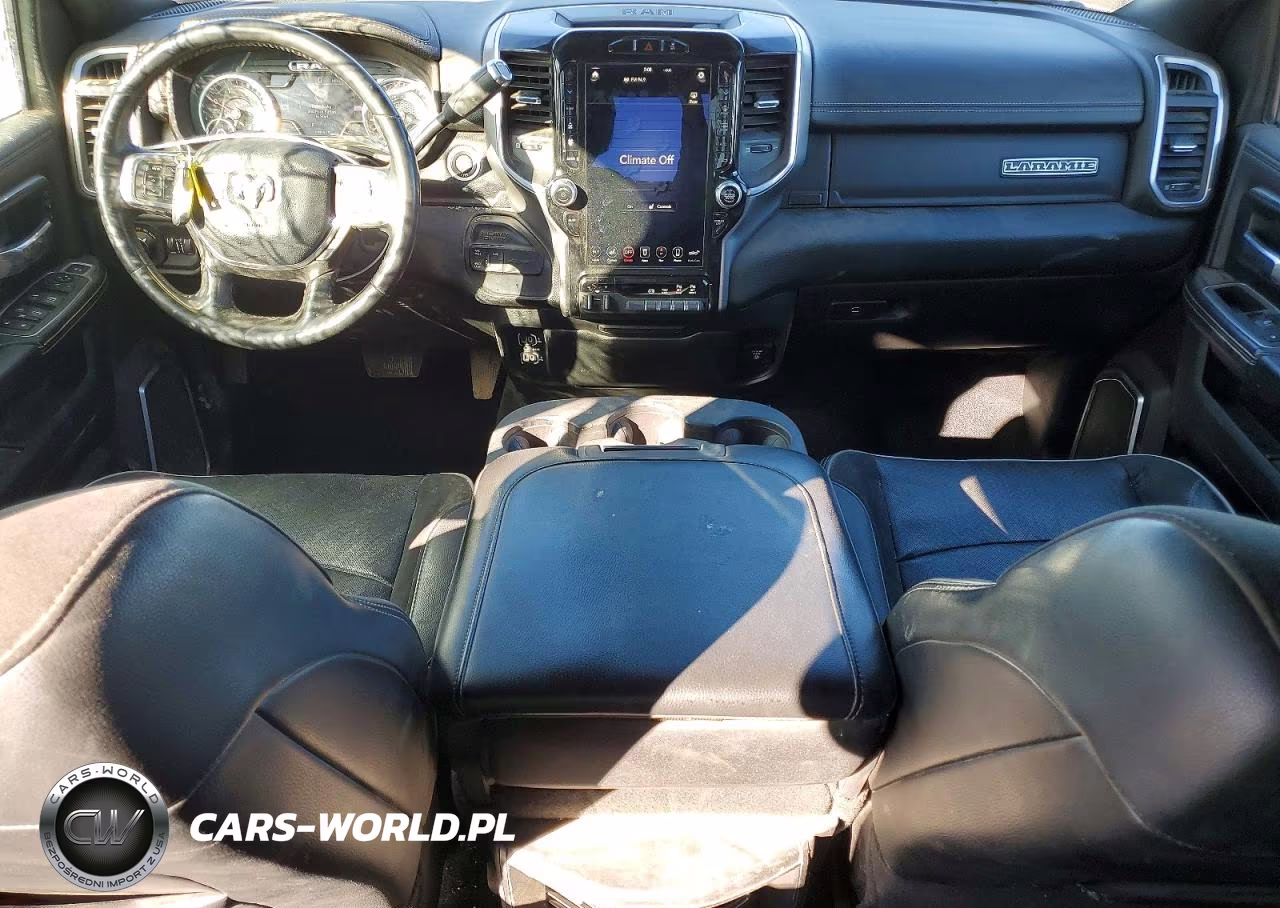 2021 Ram 2500 Laramie VIN:3C6UR5KL6MG555930 - 8