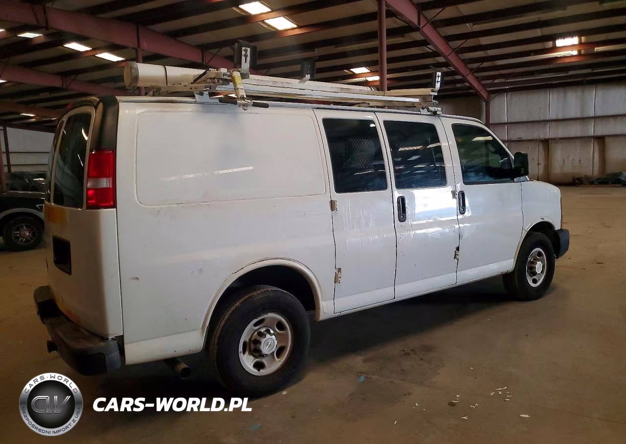 2013 Chevrolet Express 2500 Utility - Service Van VIN:1GCWGFCA8D1904112 - 3