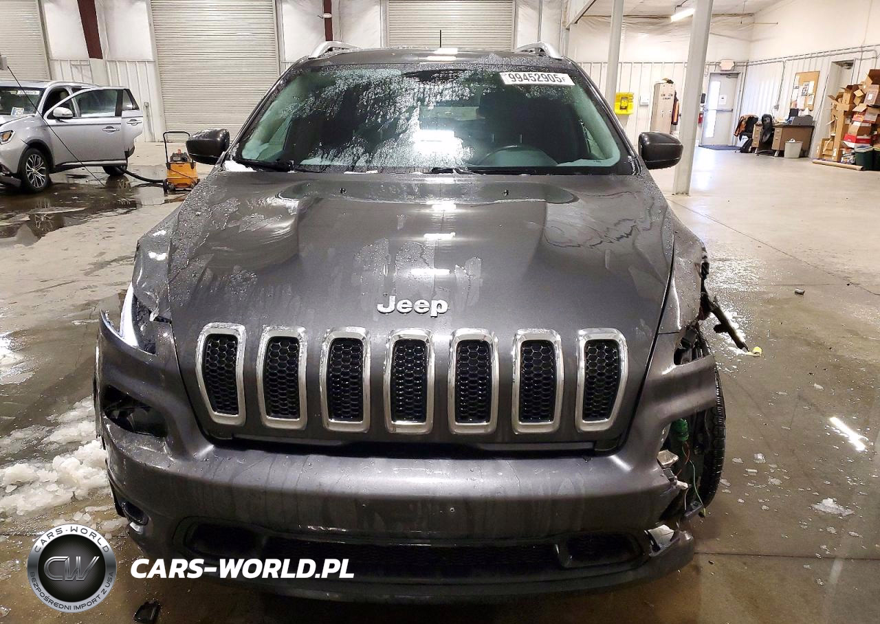 2015 Jeep Cherokee Latitude VIN:1C4PJMCS8FW648093 - 5