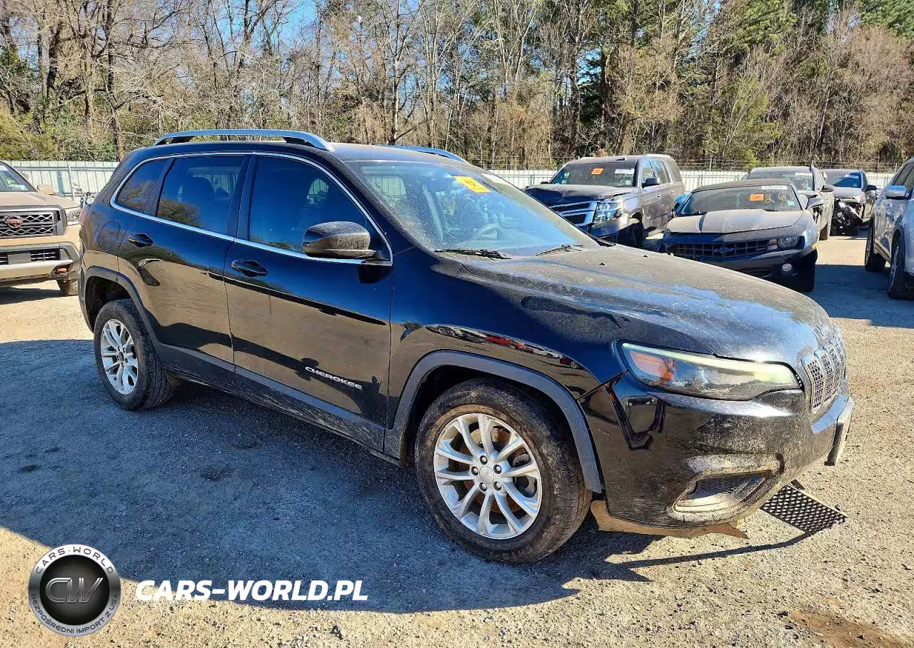 2019 Jeep Cherokee Latitude VIN:1C4PJLCBXKD264719 - 4