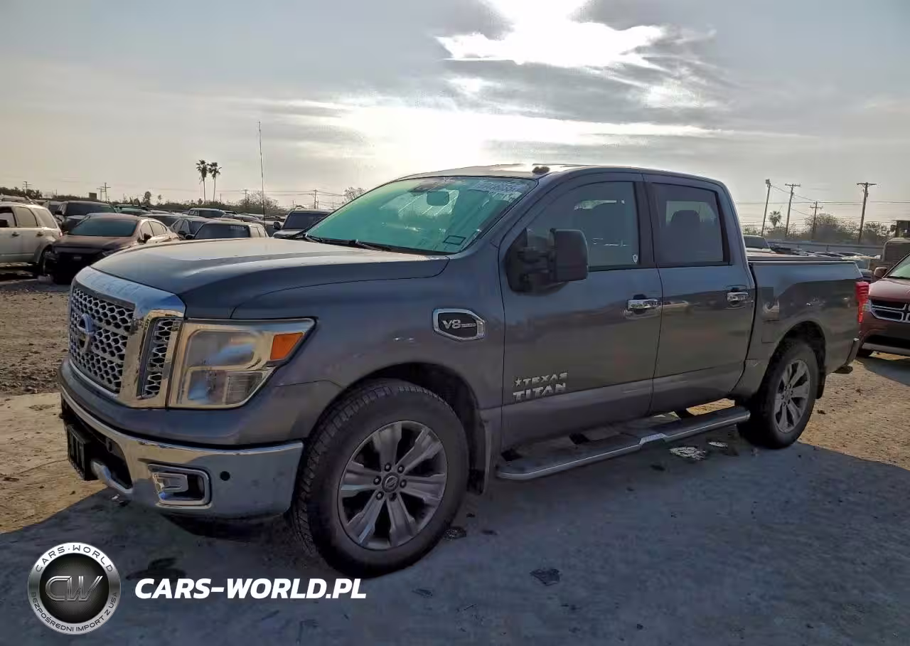 2017 Nissan Titan Sv