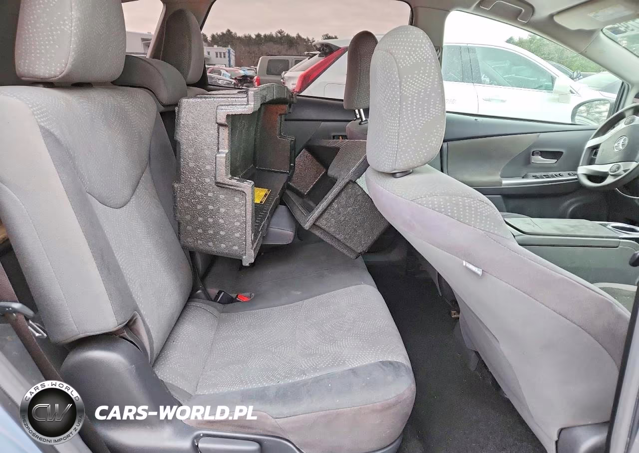 2012 Toyota Prius V VIN:JTDZN3EU0C3056920 - 10