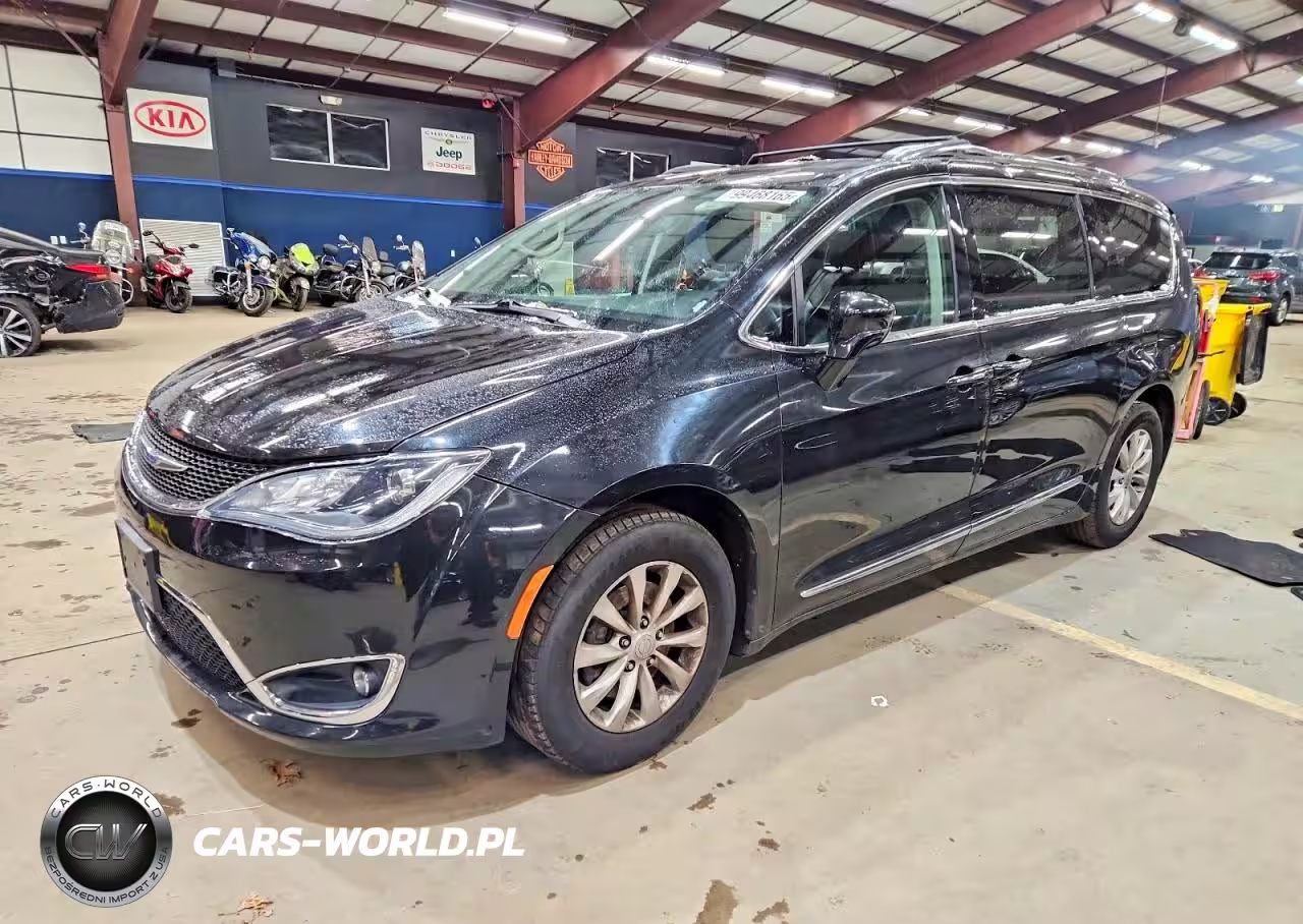 2018 Chrysler Pacifica Touring L