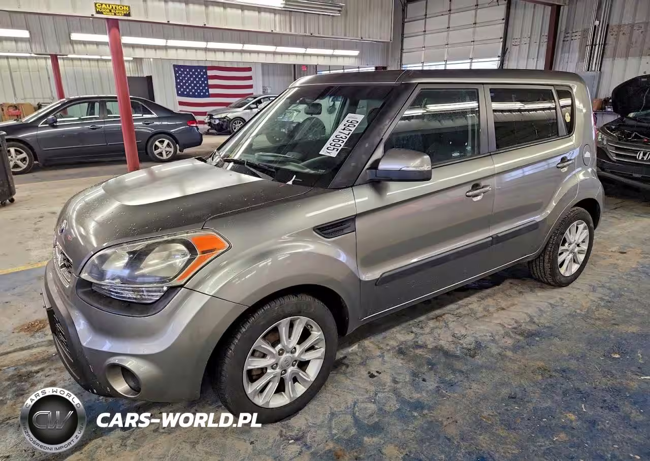 2013 Kia Soul +