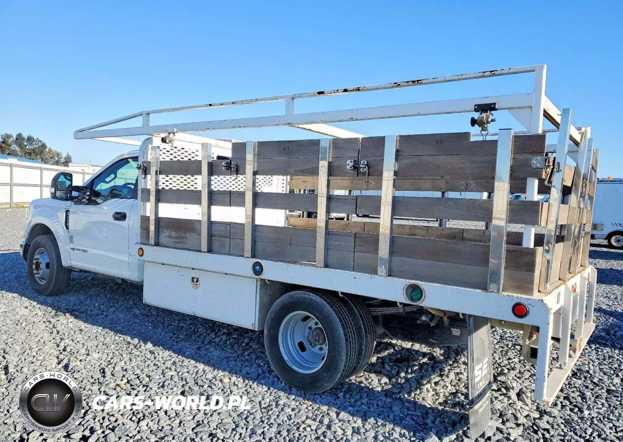 2020 Ford F350 Super Duty Flatbed Truck VIN:1FDRF3GT3LEE53443 - 2