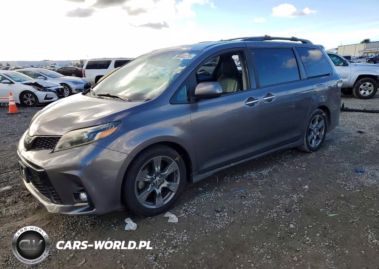 2019 Toyota Sienna Se