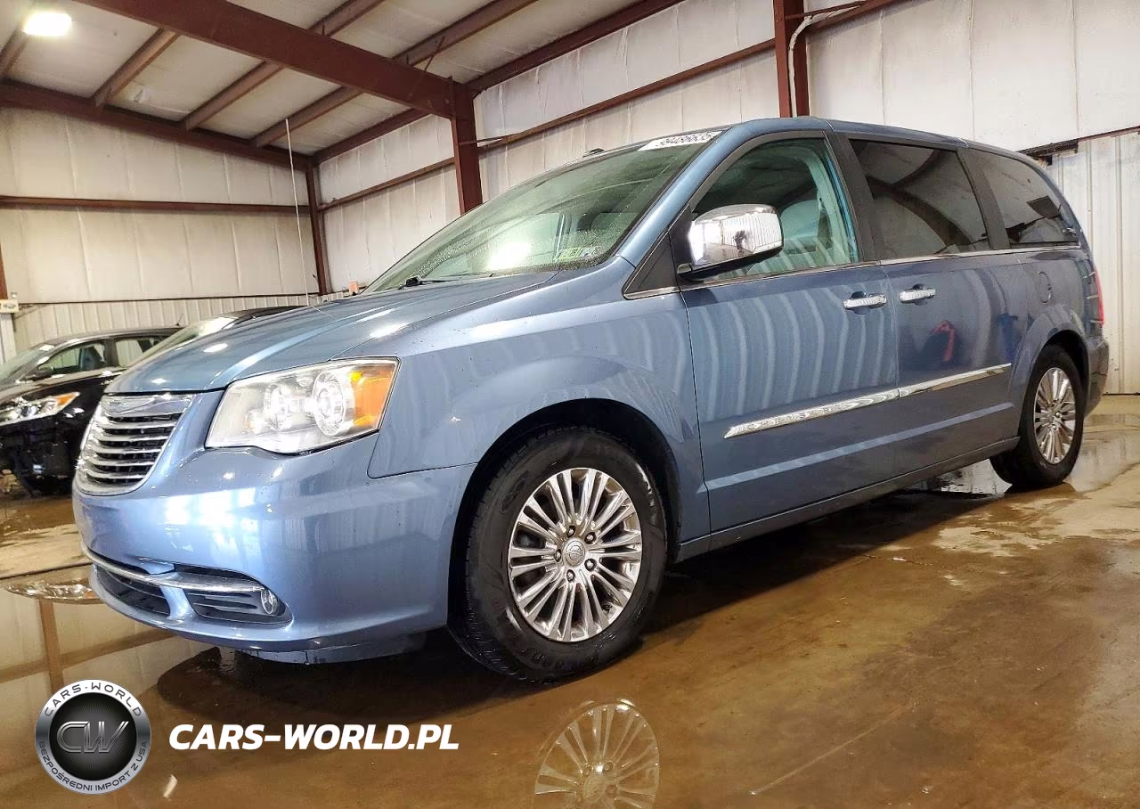 2011 Chrysler Town & Country Limited