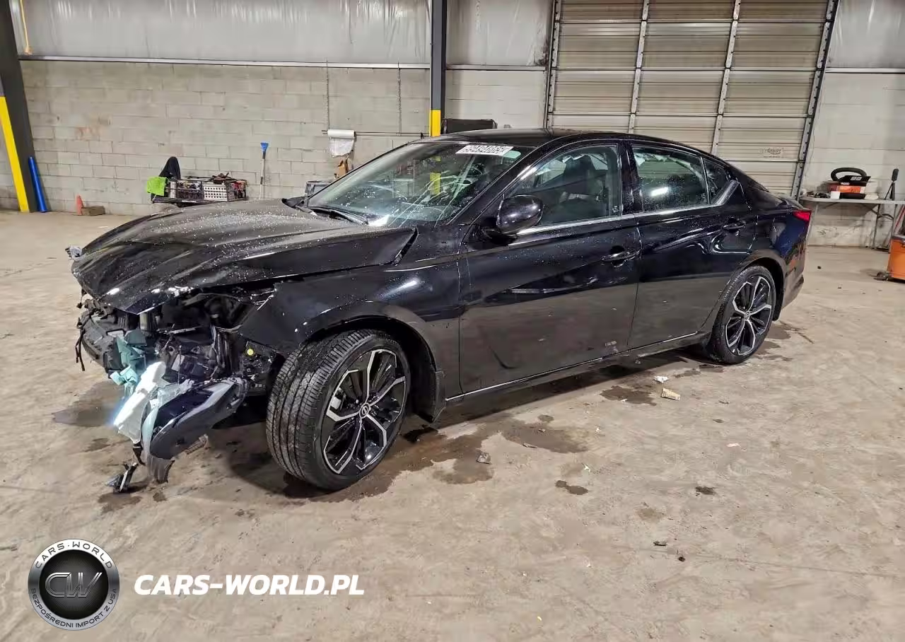 2025 Nissan Altima Sr