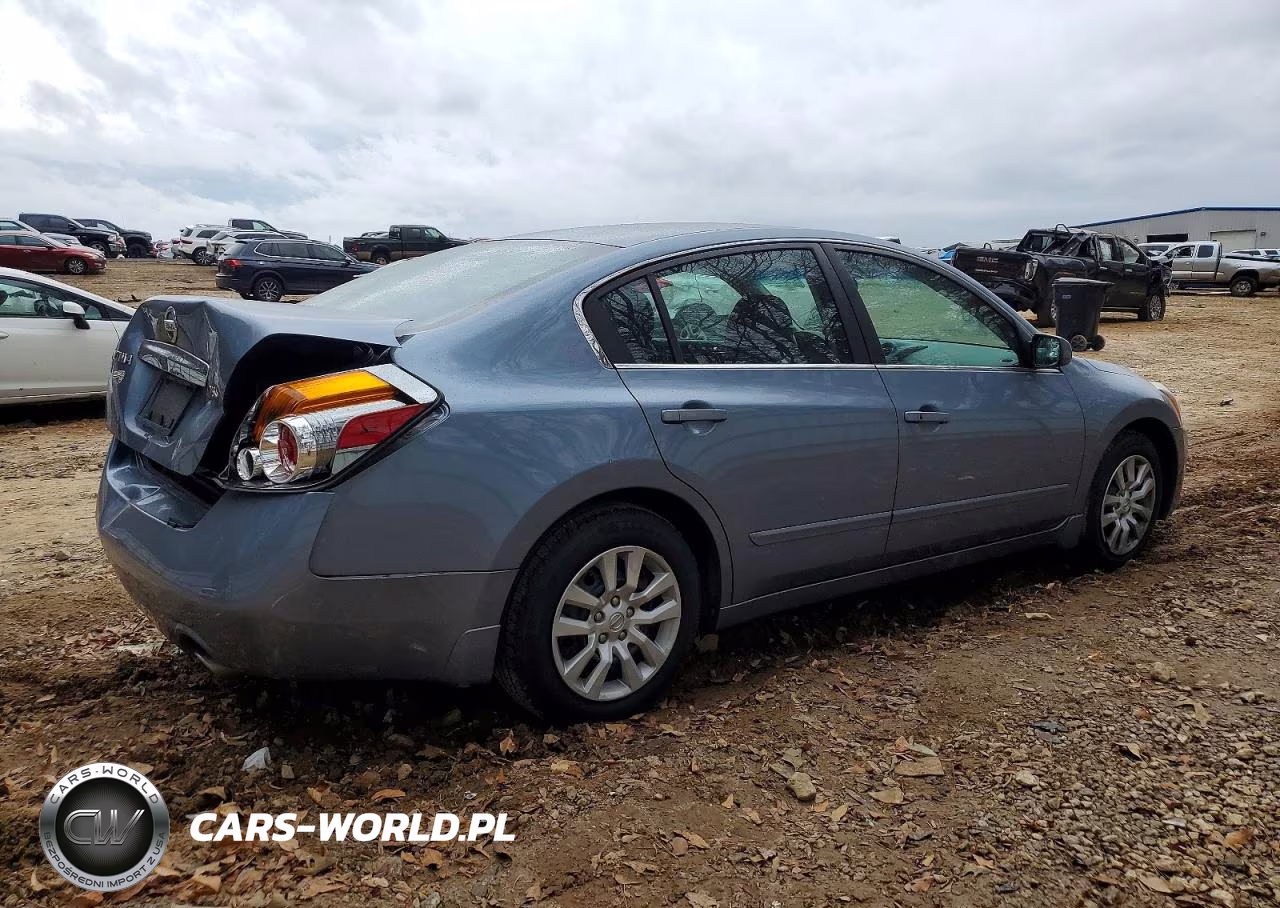 2010 Nissan Altima Base VIN:1N4AL2AP1AC186320 - 3