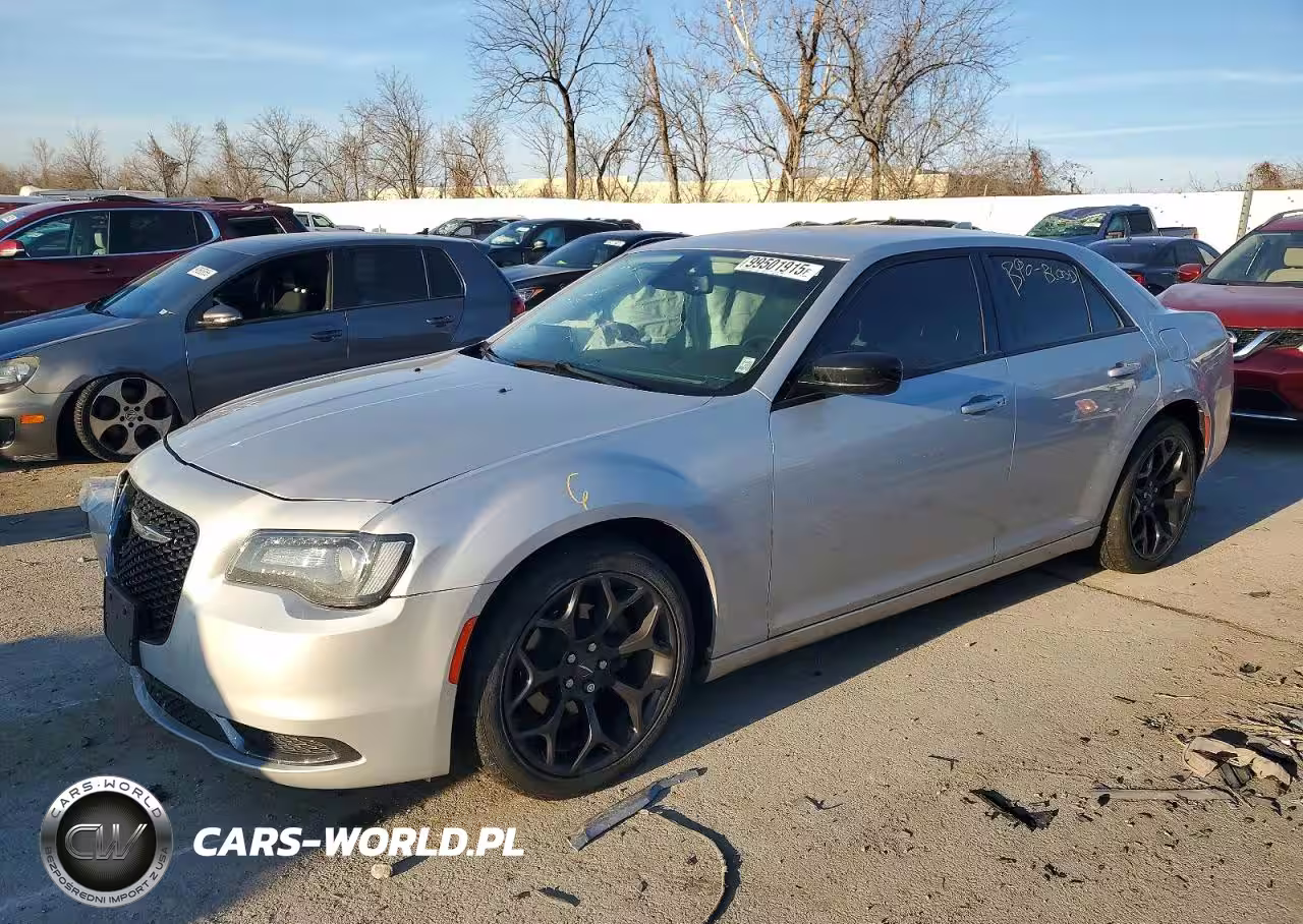 2020 Chrysler 300 Touring