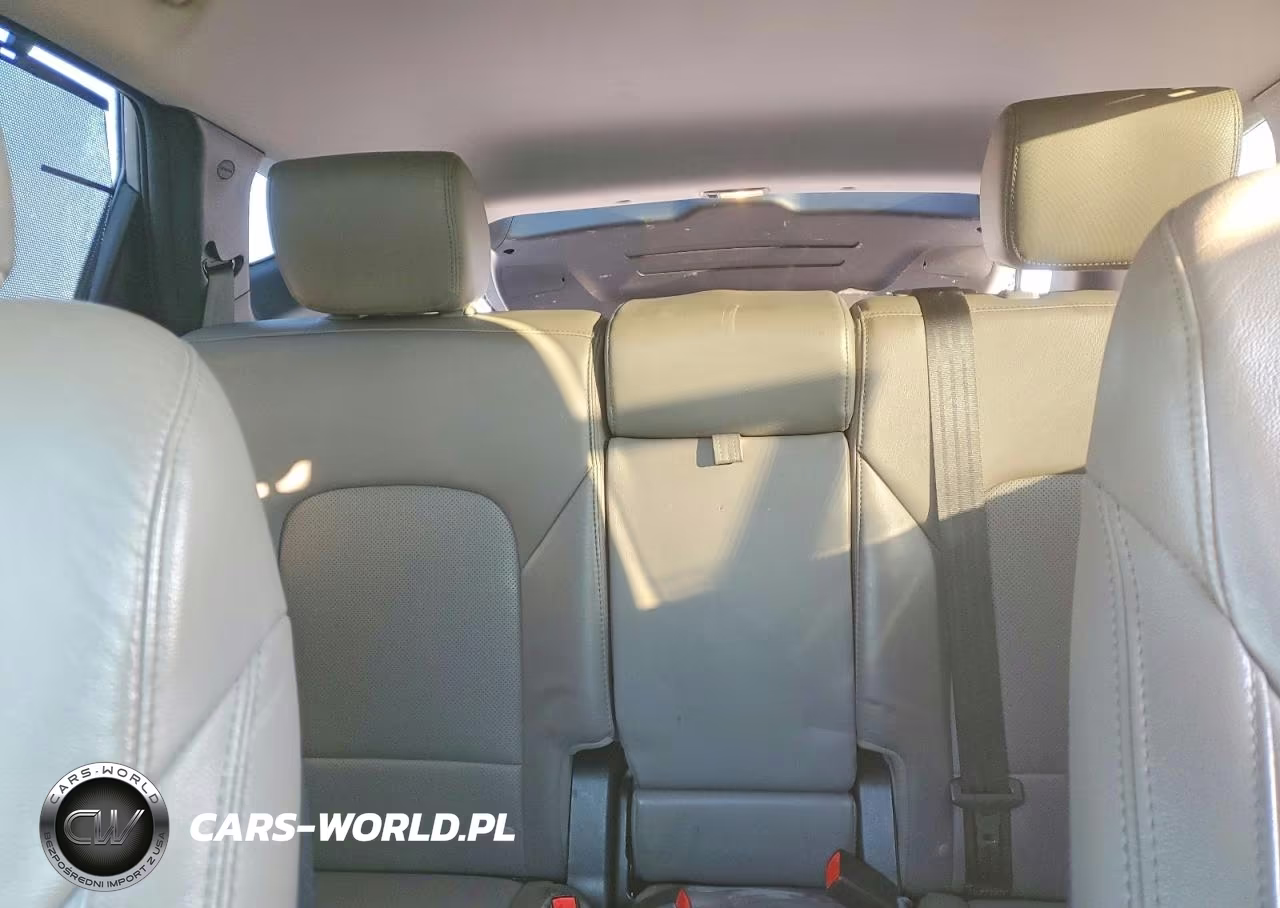 2018 Hyundai Santa Fe Sport VIN:5NMZUDLB6JH101982 - 10