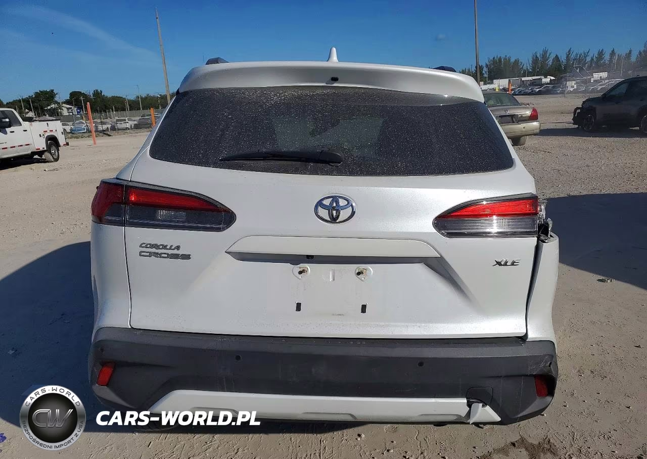 2022 Toyota Corolla Cross Xle VIN:7MUDAAAG4NV011657 - 6