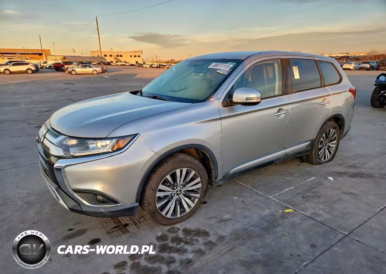 2019 Mitsubishi Outlander Se