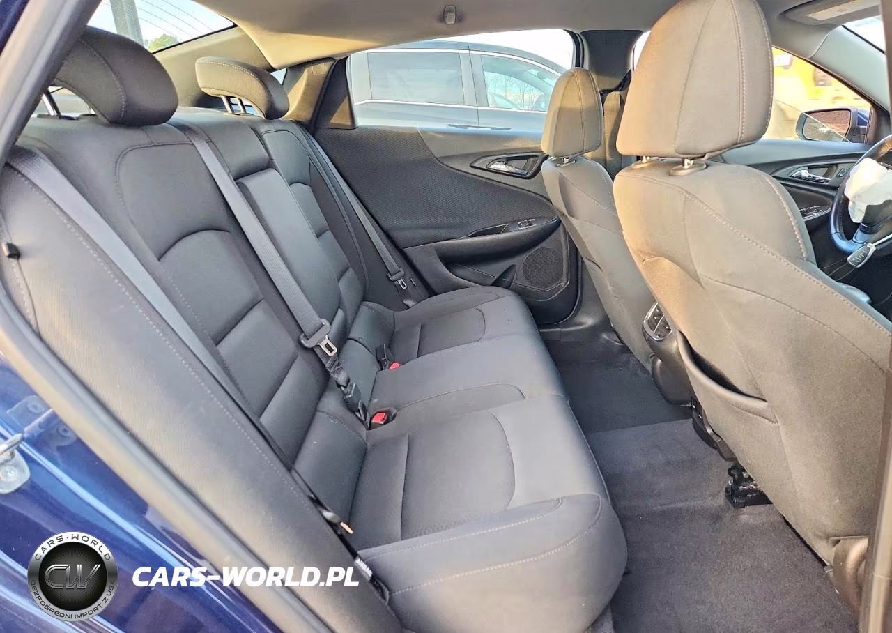 2017 Chevrolet Malibu Lt VIN:1G1ZE5ST2HF139495 - 10