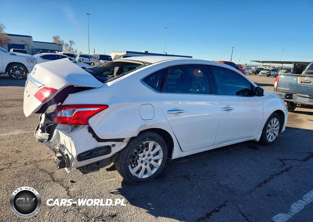 2018 Nissan Sentra S VIN:3N1AB7AP7JY337617 - 3