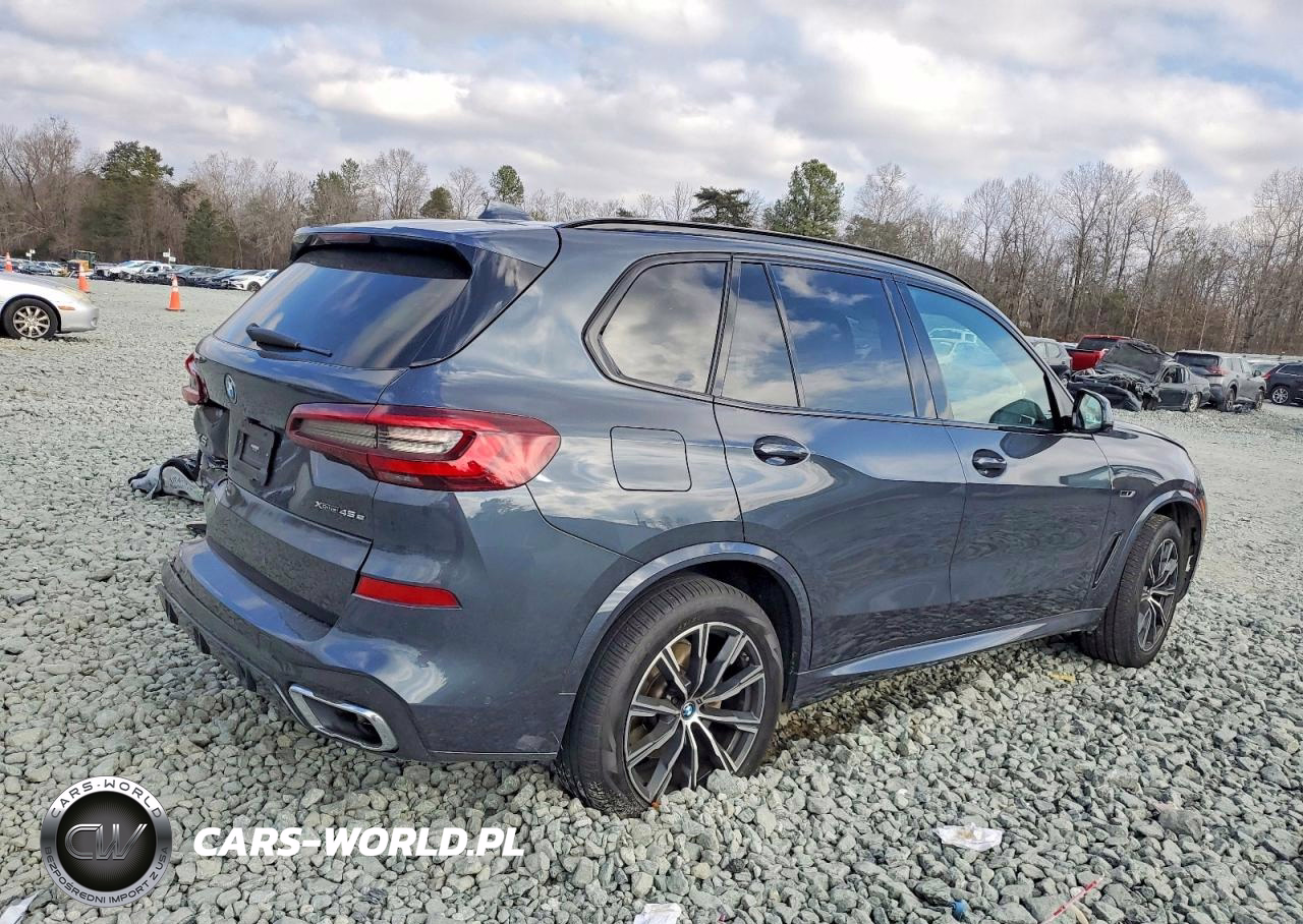 2022 BMW X5 xDrive45E VIN:5UXTA6C01N9L50702 - 3