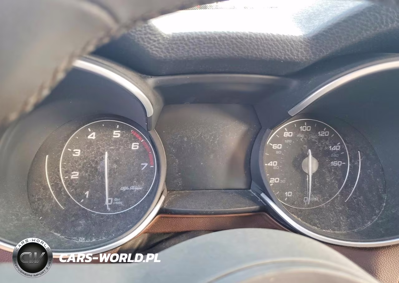 2021 Alfa Romeo Stelvio Ti VIN:ZASPAKBN7M7D20775 - 9