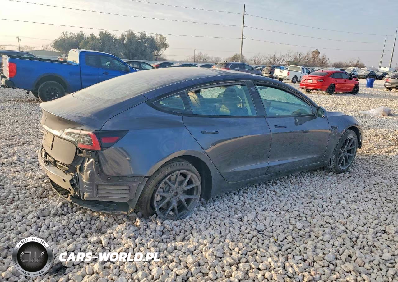 2023 Tesla Model 3 VIN:5YJ3E1EA2PF676712 - 3