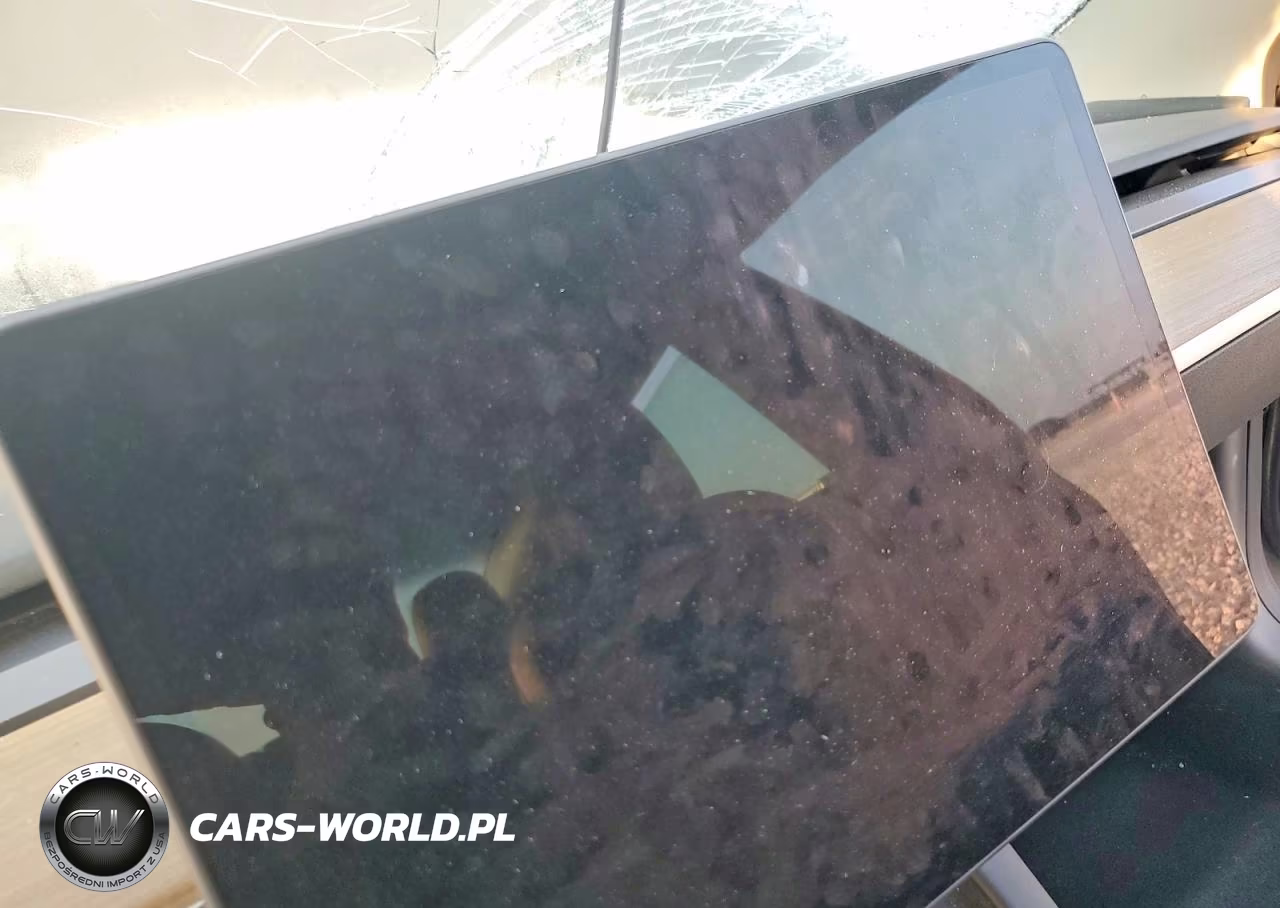 2023 Tesla Model 3 VIN:5YJ3E1EA2PF676712 - 9