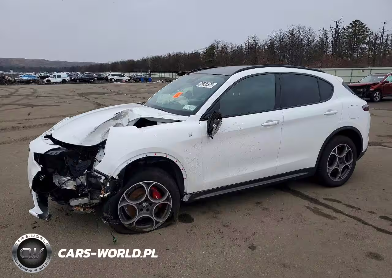 2024 Alfa Romeo Stelvio Ti