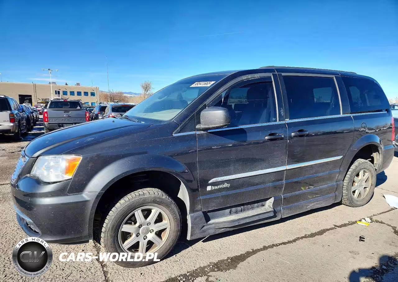 2011 Chrysler Town & Country Touring