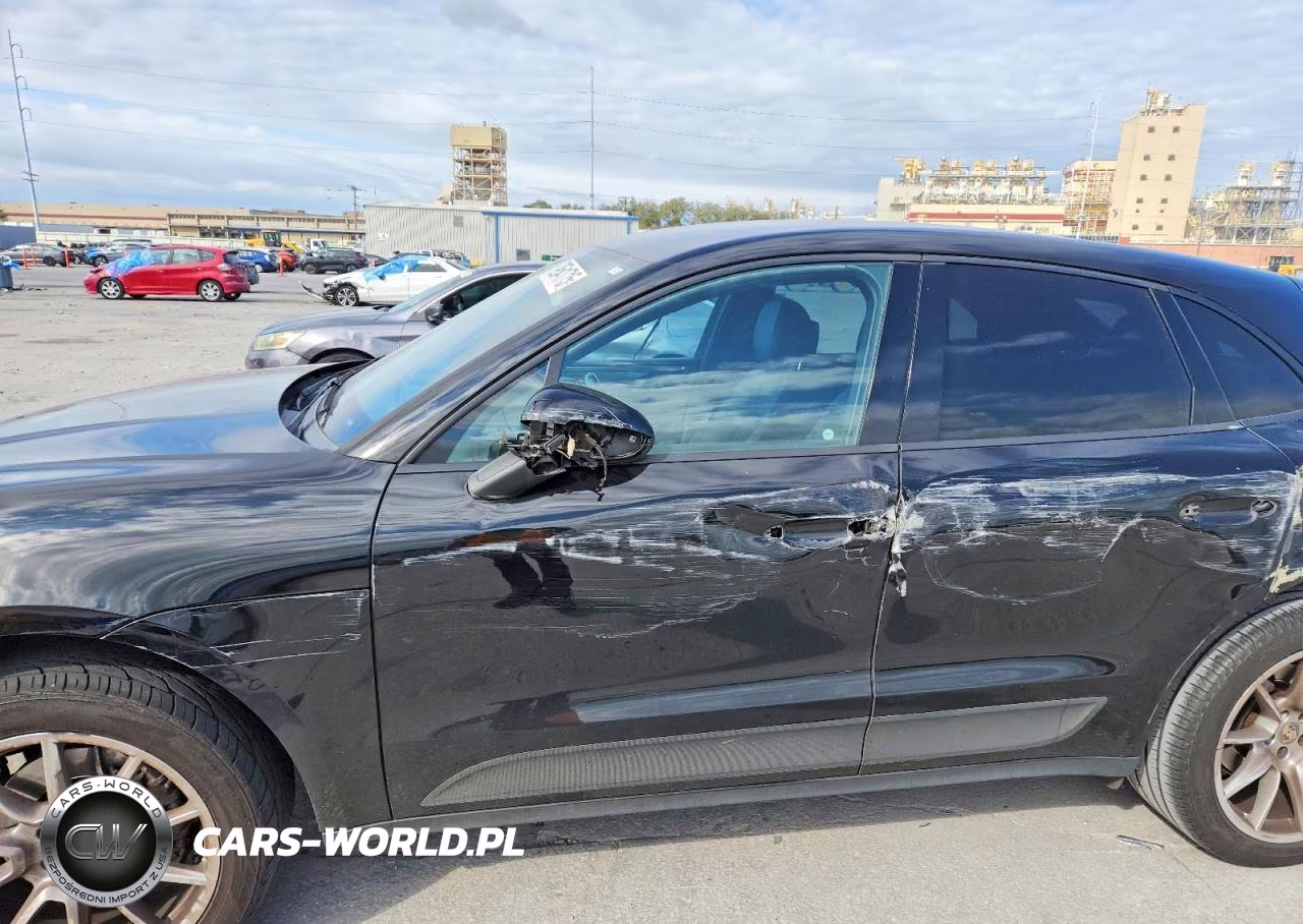 2015 Porsche Macan S VIN:WP1AB2A56FLB52309 - 7