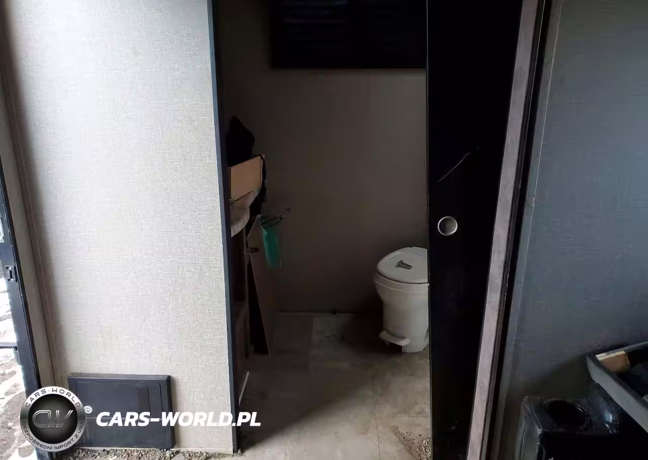 2019 Grand Design Recreational Transcend Xplor Camper VIN:573TT2721K8802819 - 6