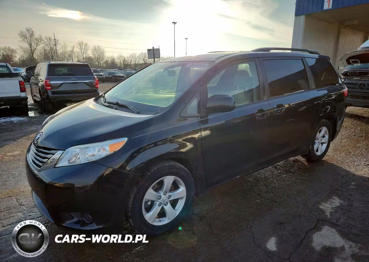 2017 Toyota Sienna Le