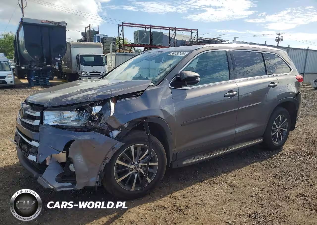 2019 Toyota Highlander Se