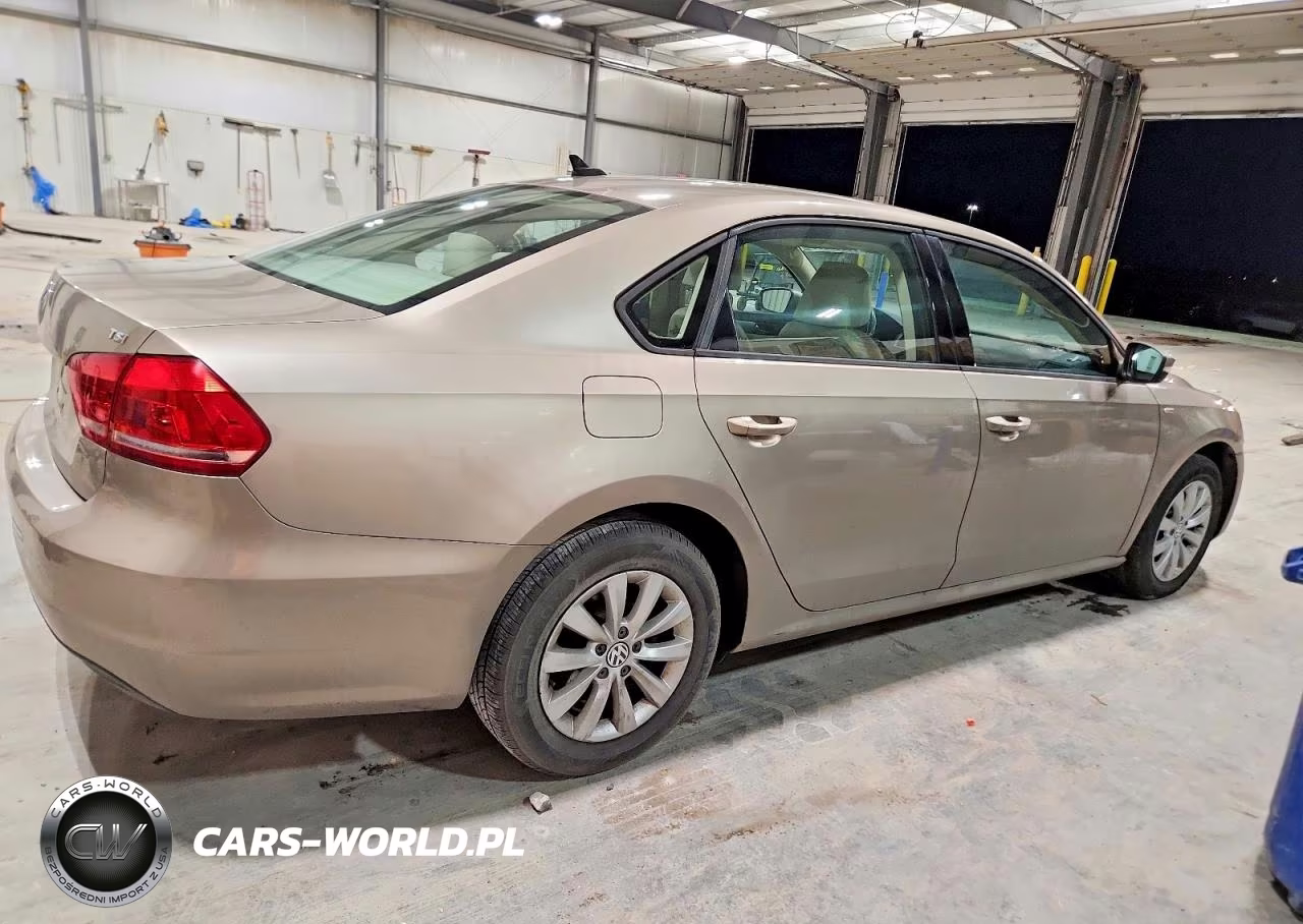 2015 Volkswagen Passat VIN:1VWAT7A36FC057482 - 3