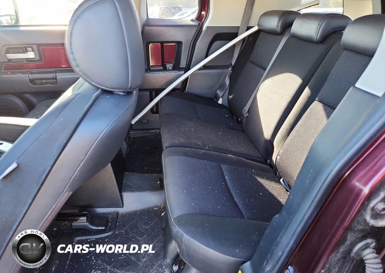 2007 Toyota Fj Cruiser VIN:JTEBU11F470089339 - 10