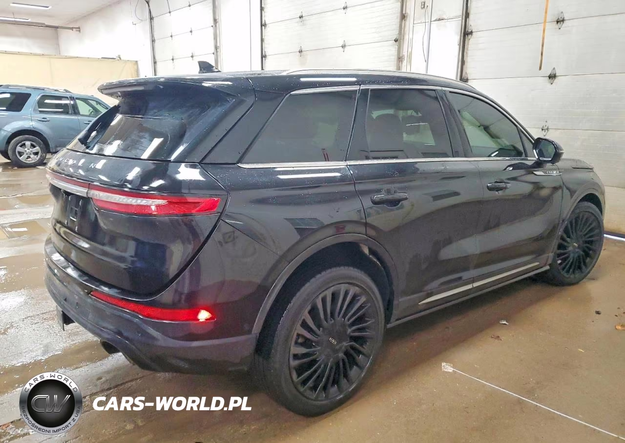 2021 Lincoln Corsair Reserve VIN:5LMCJ2D93MUL05613 - 3