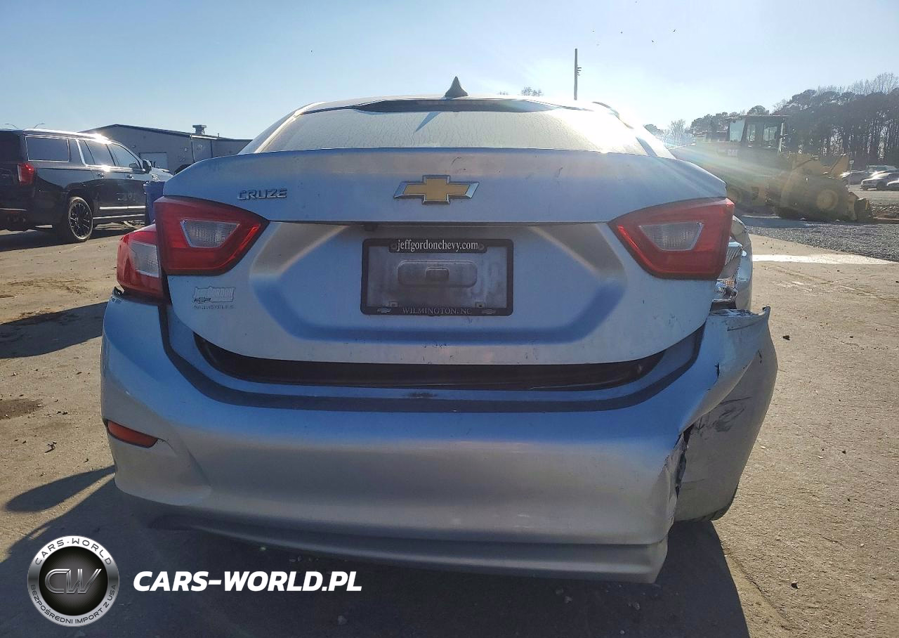 2018 Chevrolet Cruze Ls VIN:1G1BC5SM2J7183450 - 6