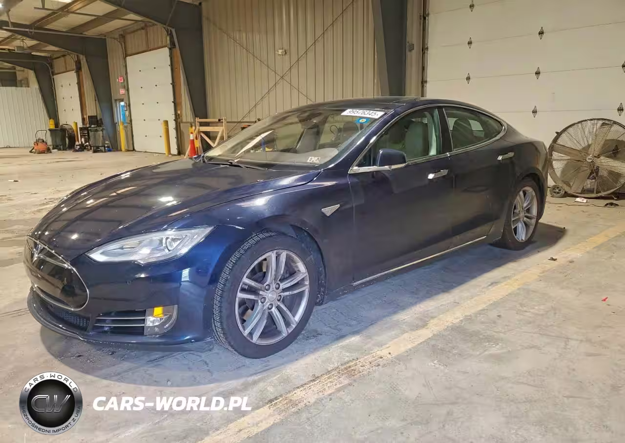 2015 Tesla Model S 85